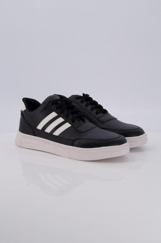 Trendy Mens Canvas Sneakers